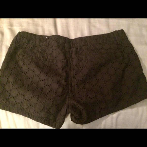 Black shorts - Picture 2 of 2